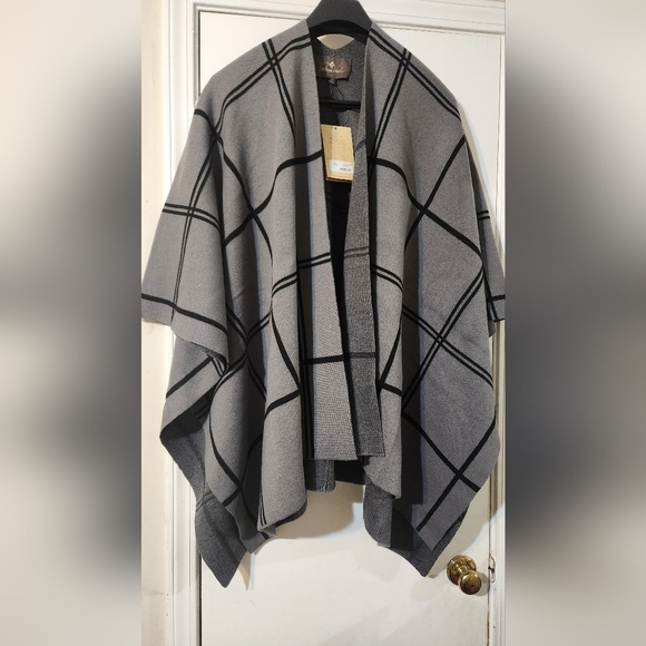 Patricia Nash Plaid Cape - Picture 8 of 8